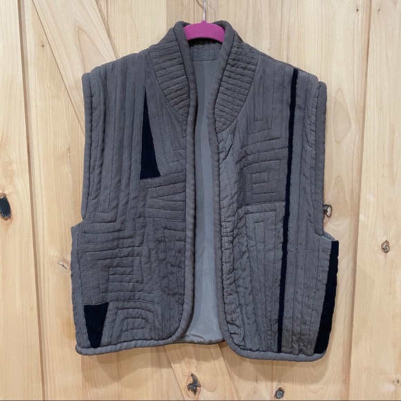 Kiss of the Wolf Quilt Silk Vest Sz M Art To Wear - Picture 2 of 12